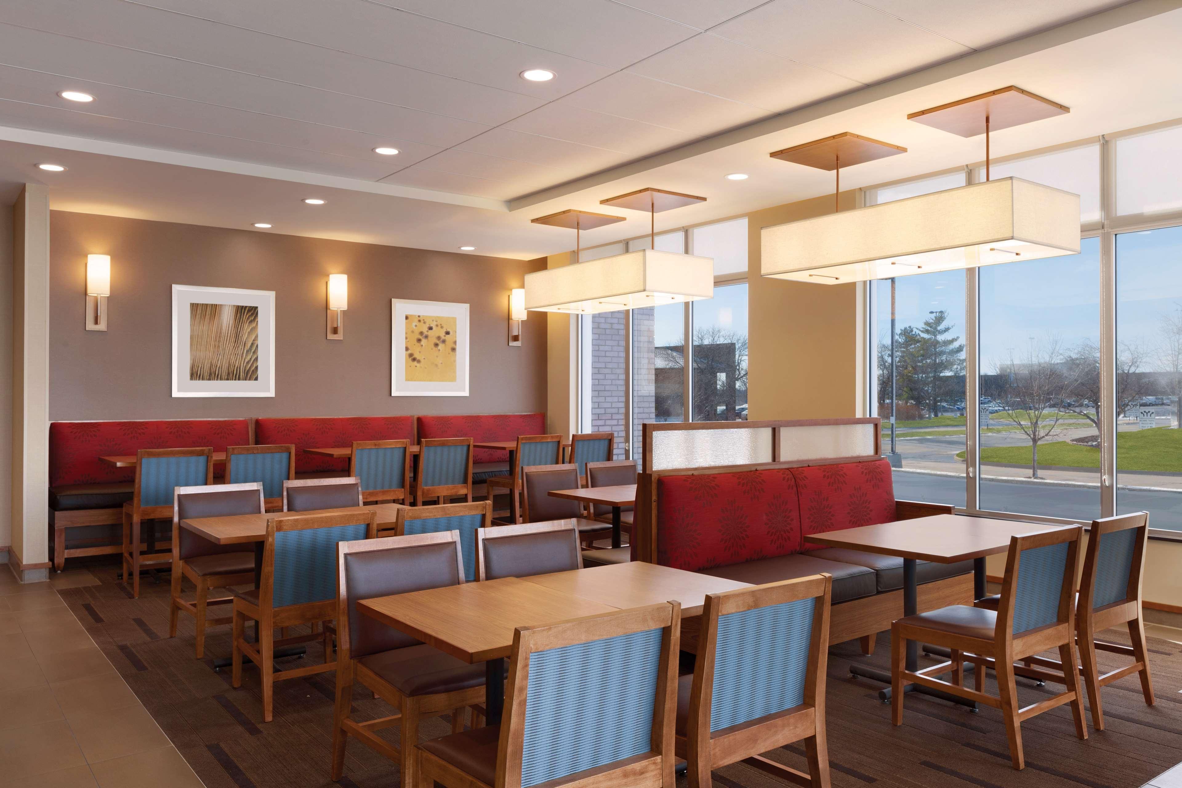 Hyatt Place St. Louis/Chesterfield Exterior photo